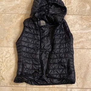 Old navy puffer vest
